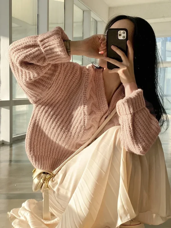 Cardigan Feminino de Tricô - Moda Outono/Inverno - Imagem 6