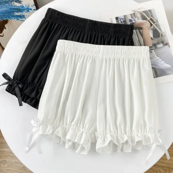 Short Doll Feminino com Babados e Acabamento Acetinado - Estilo Lolita - Imagem 2