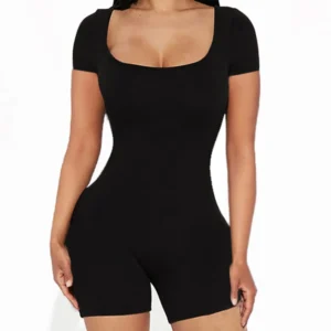 Macacão curto feminino - Estilo sexy e casual