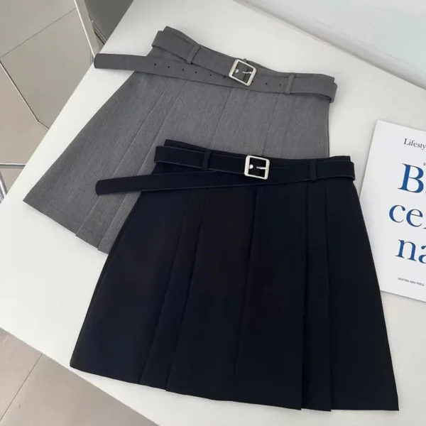 Saia Plissada Feminina - Estilo Preppy e Confortável - Imagem 3